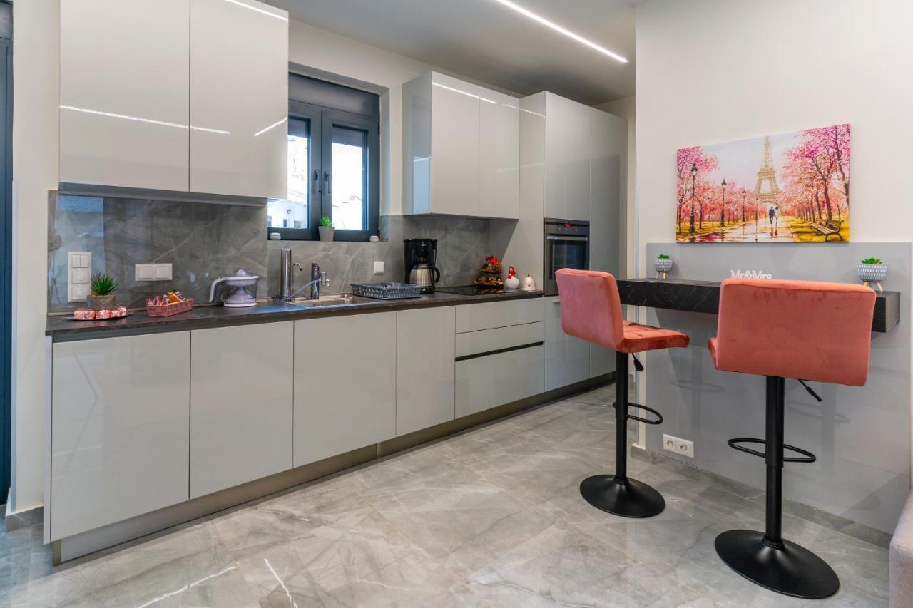 Olina'S Luxury Apartment Trikala  Bagian luar foto